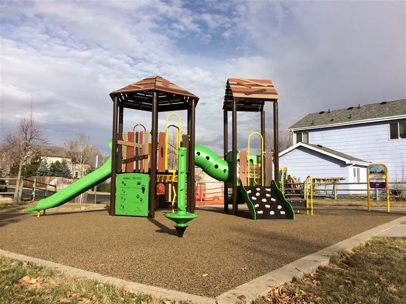 Connecting tunnel at Davis Street Playground